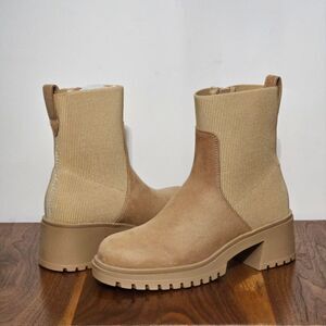 Sugar, Womens Booties in Light Tan. NWOT-Size/7.5
